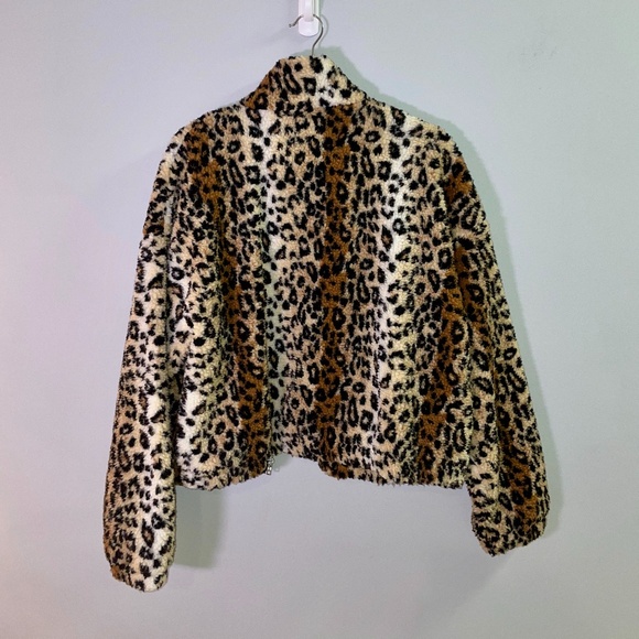 Forever 21 animal print fleece jacket. Size large. - Picture 2 of 3